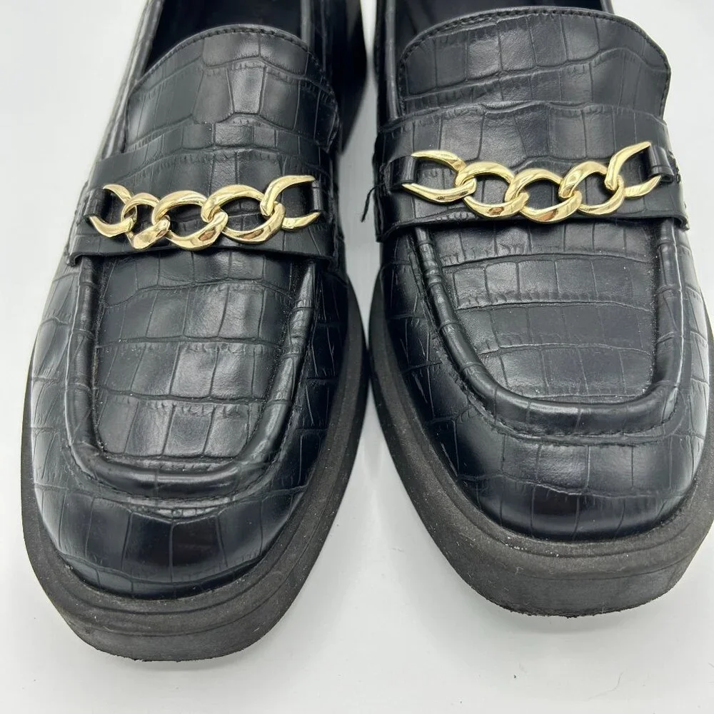 Kenneth Cole Reaction Sienna Lug Loafer Black Croc Pattern Gold Chain 8.5